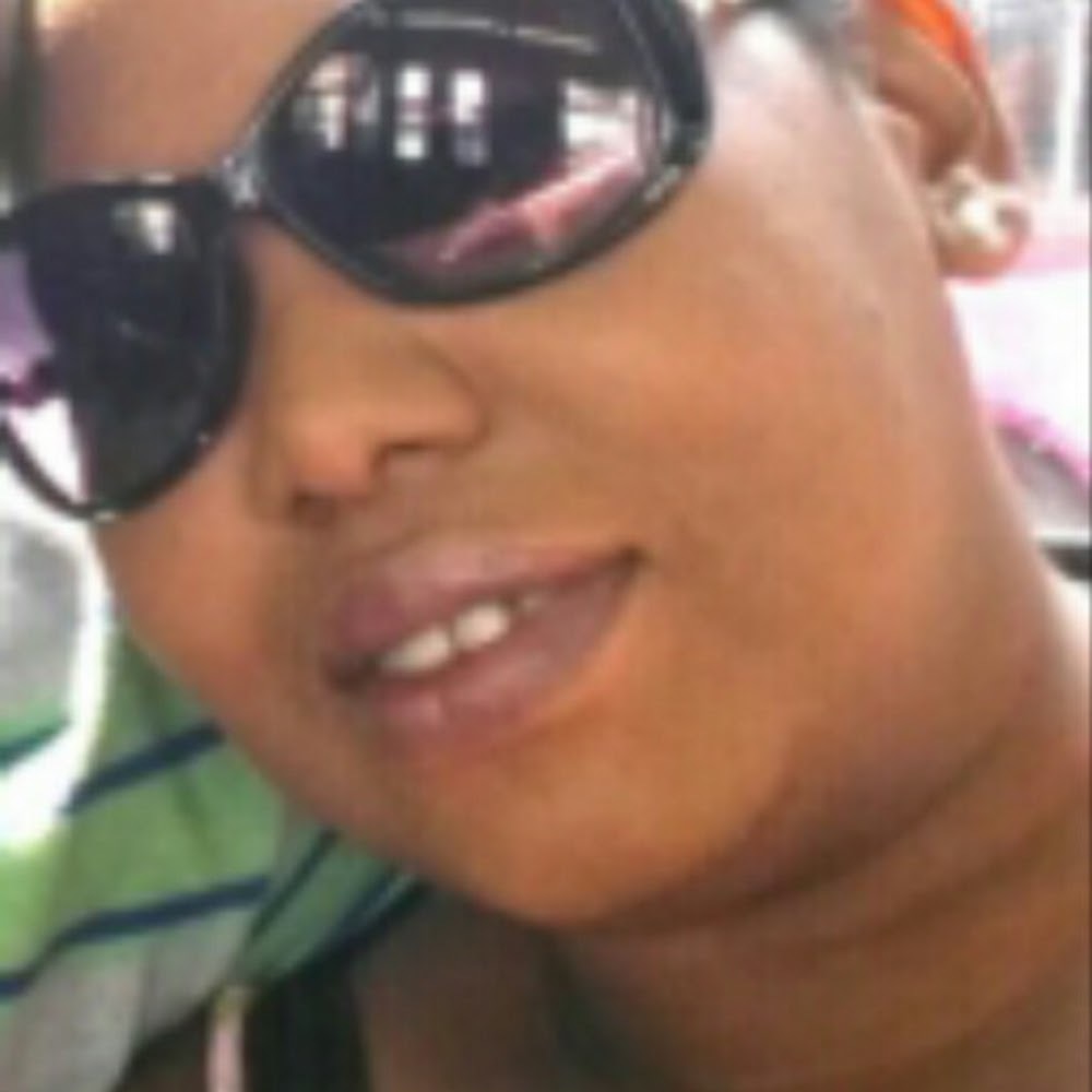 Meet your Posher, Roselyne